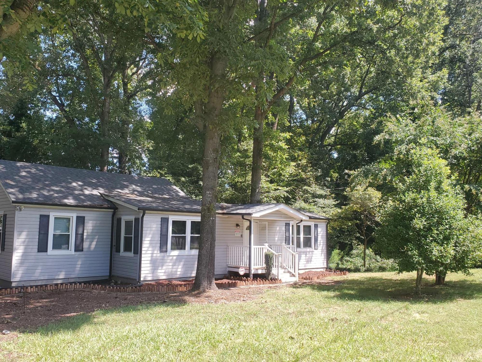 Private Single Level Standalone House Large Lot - 3 Bedrooms Charlotte Exteriér fotografie